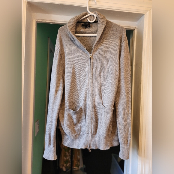Banana Republic men's zipper in the front crew neck sweater.